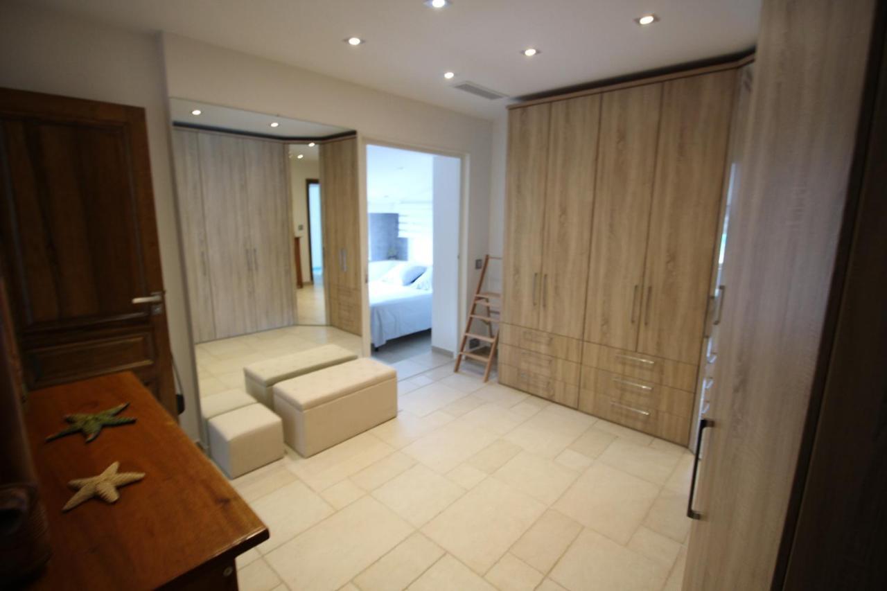 Villa Jalna Chambre, Suites Et Appartement Roquefort-les-Pins Exterior foto