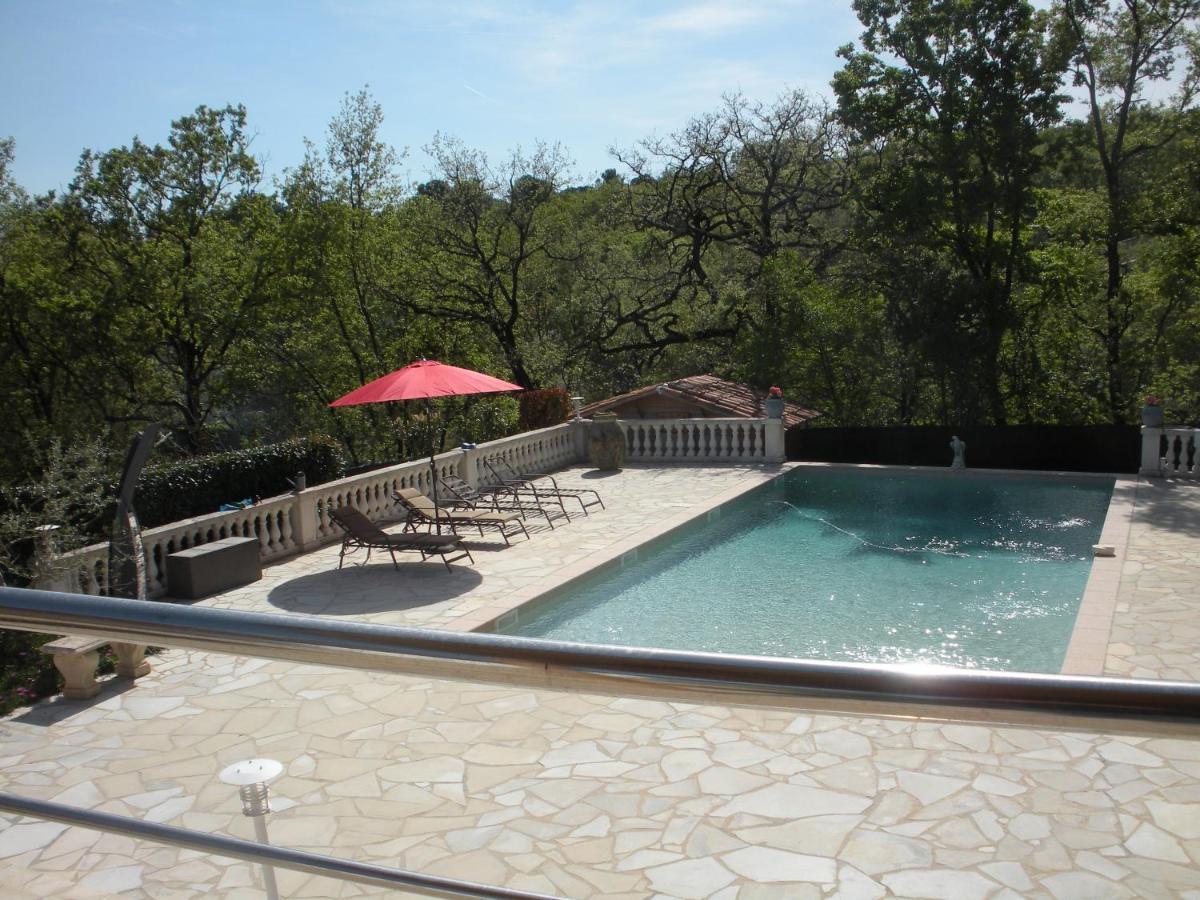 Villa Jalna Chambre, Suites Et Appartement Roquefort-les-Pins Exterior foto
