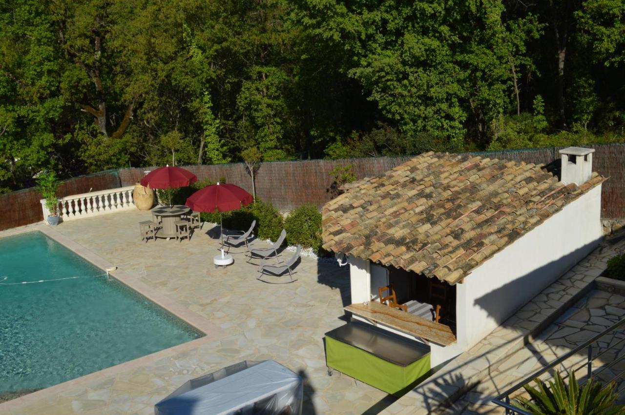 Villa Jalna Chambre, Suites Et Appartement Roquefort-les-Pins Exterior foto